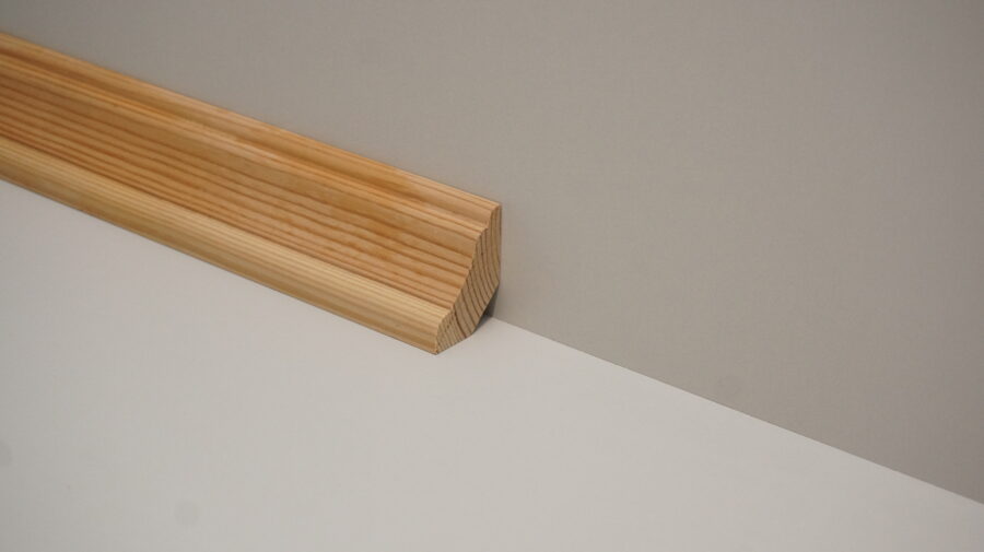 Koka grīdlīstes 30x40mm (tekošie metri)